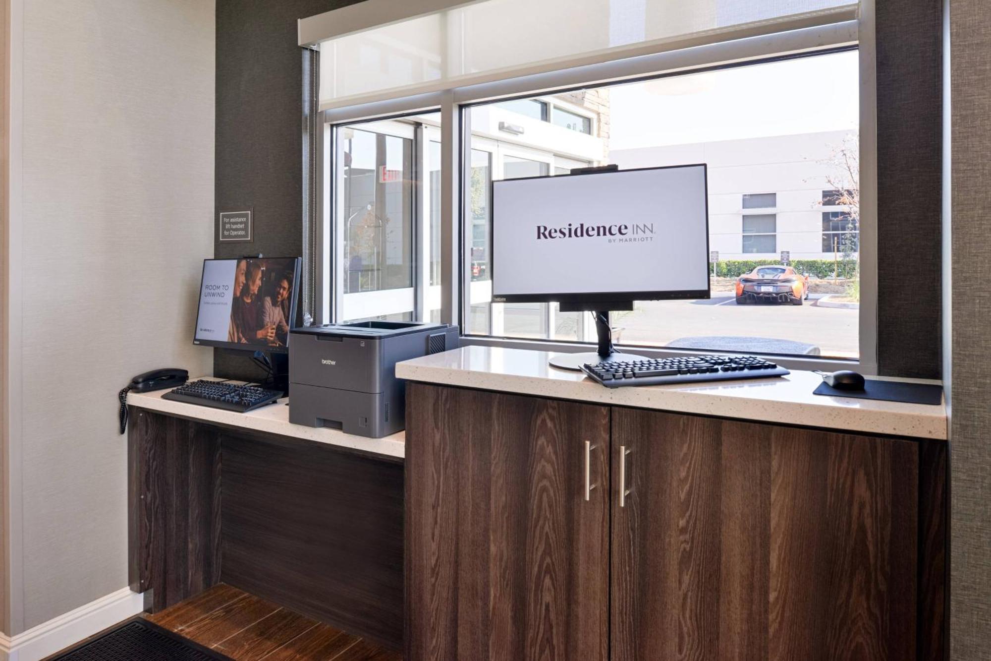 Residence Inn By Marriott Bakersfield West Exterior foto